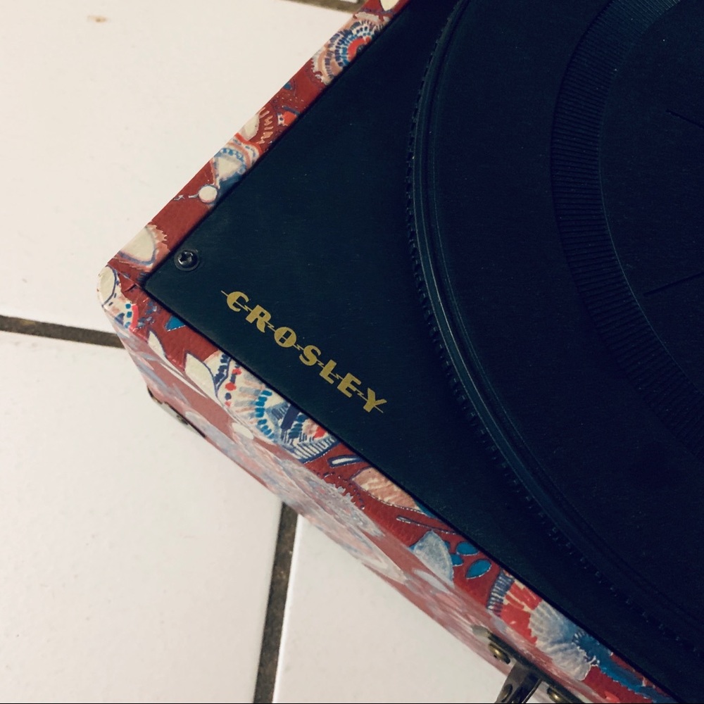 Crosley Portable Record Player - Picture 3 of 4